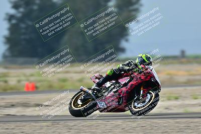 media/Apr-18-2025-TrackDaz (Fri) [[45f5874c44]]/A Group/Session 1 (Turn 7)/
